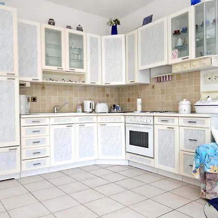 Appartement By The Sea Zavalatica, Korcula - 9285