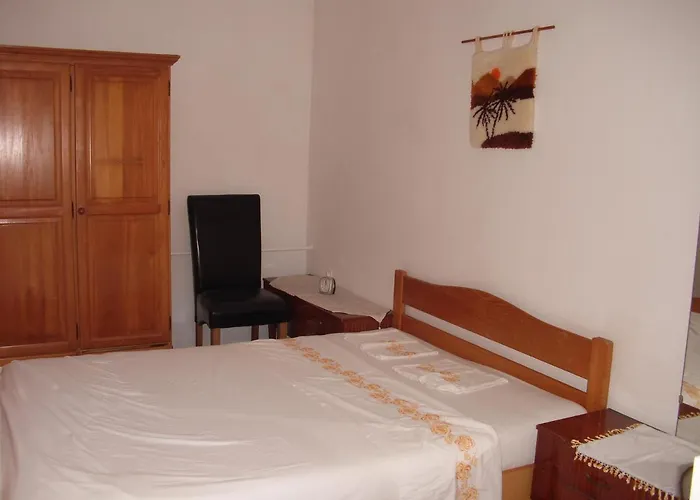 By The Sea Zavalatica, Korcula - 9285