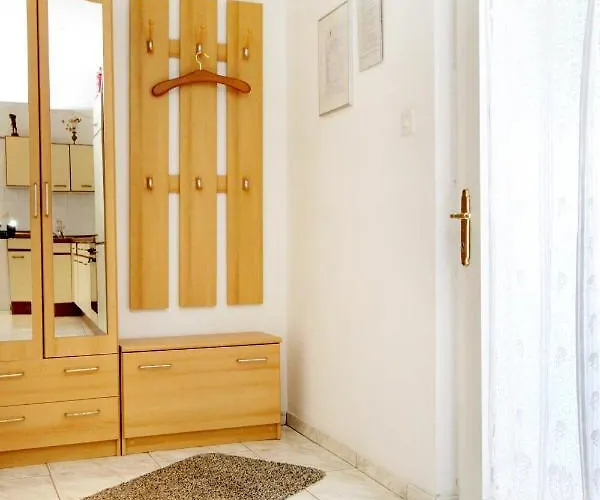 By The Sea Zavalatica, Korcula - 9285 *