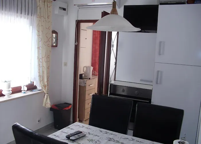 By The Sea Zavalatica, Korcula - 9285 *