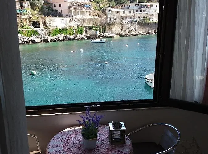 Apartman By The Sea Zavalatica, Korcula - 9285 *