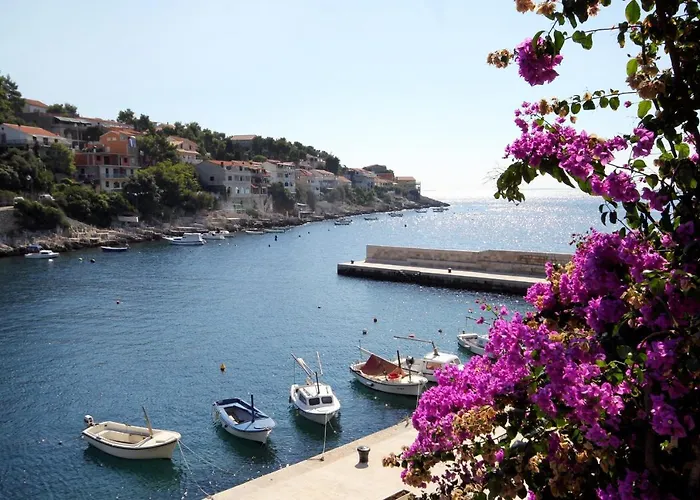 Appartement By The Sea Zavalatica, Korcula - 9285 *